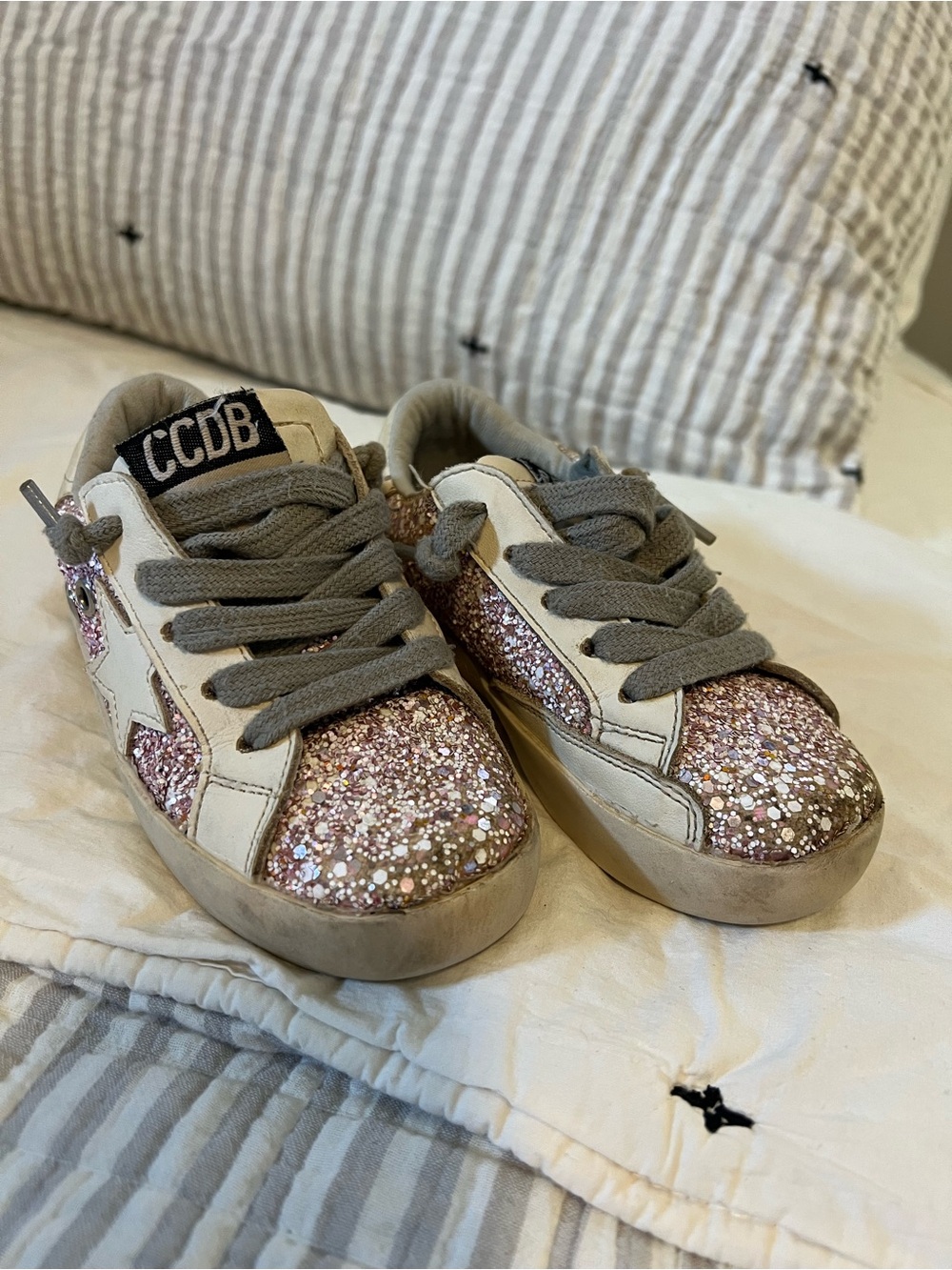Kids Glitter Low-Top Sneakers in Pink & Cream